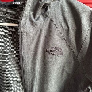 The North Face Women’s Charcoal Performance lined rain jacket